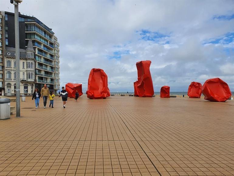 2 Slaapkamer Appartement Op De Zeedijk Van Oostende. Екстериор снимка