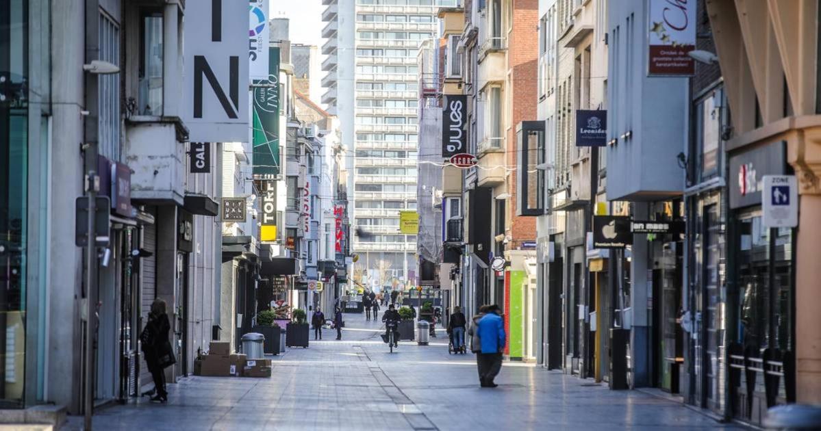 2 Slaapkamer Appartement Op De Zeedijk Van Oostende. Екстериор снимка