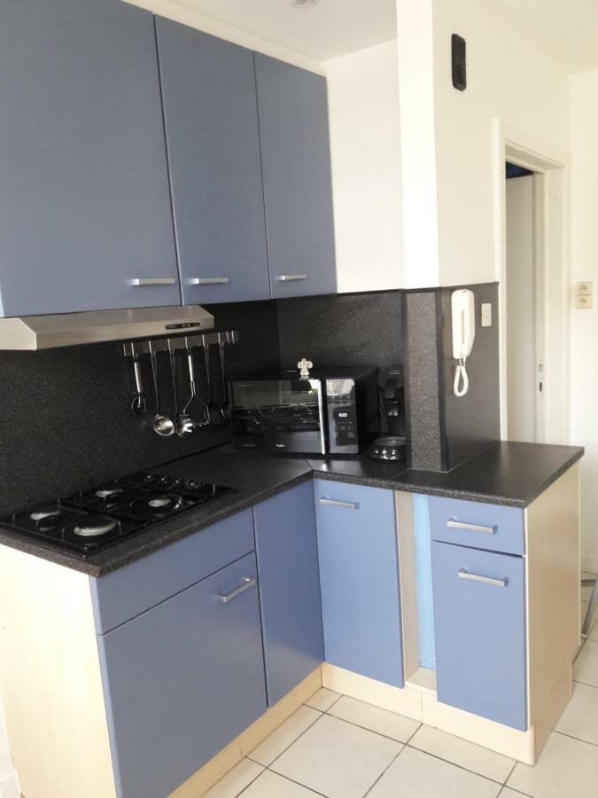2 Slaapkamer Appartement Op De Zeedijk Van Oostende. Екстериор снимка