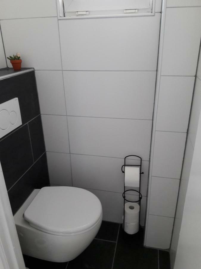 2 Slaapkamer Appartement Op De Zeedijk Van Oostende. Екстериор снимка